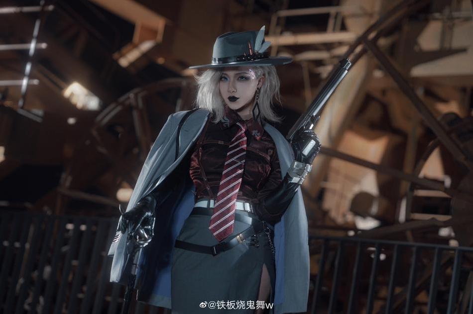 铁板烧鬼舞20套合集：珍藏图片，记录下每一个舞者的cosplay成长历程。